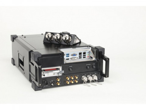 Портативный приемник и радиочастотный регистратор IZT R3302